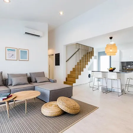 Crystal With Swimming Pool In *