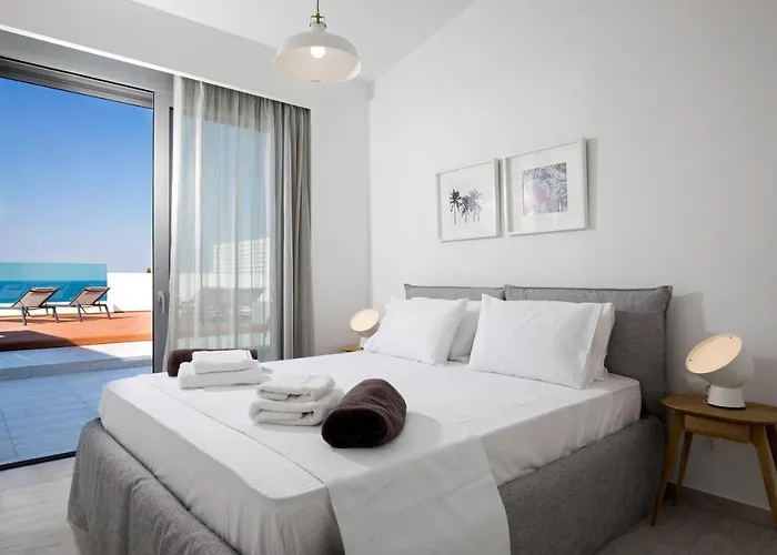 Βίλα Crystal With Swimming Pool In Λίνδος